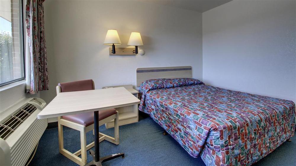 Motel 6 - Oklahoma City Airport 객실 사진