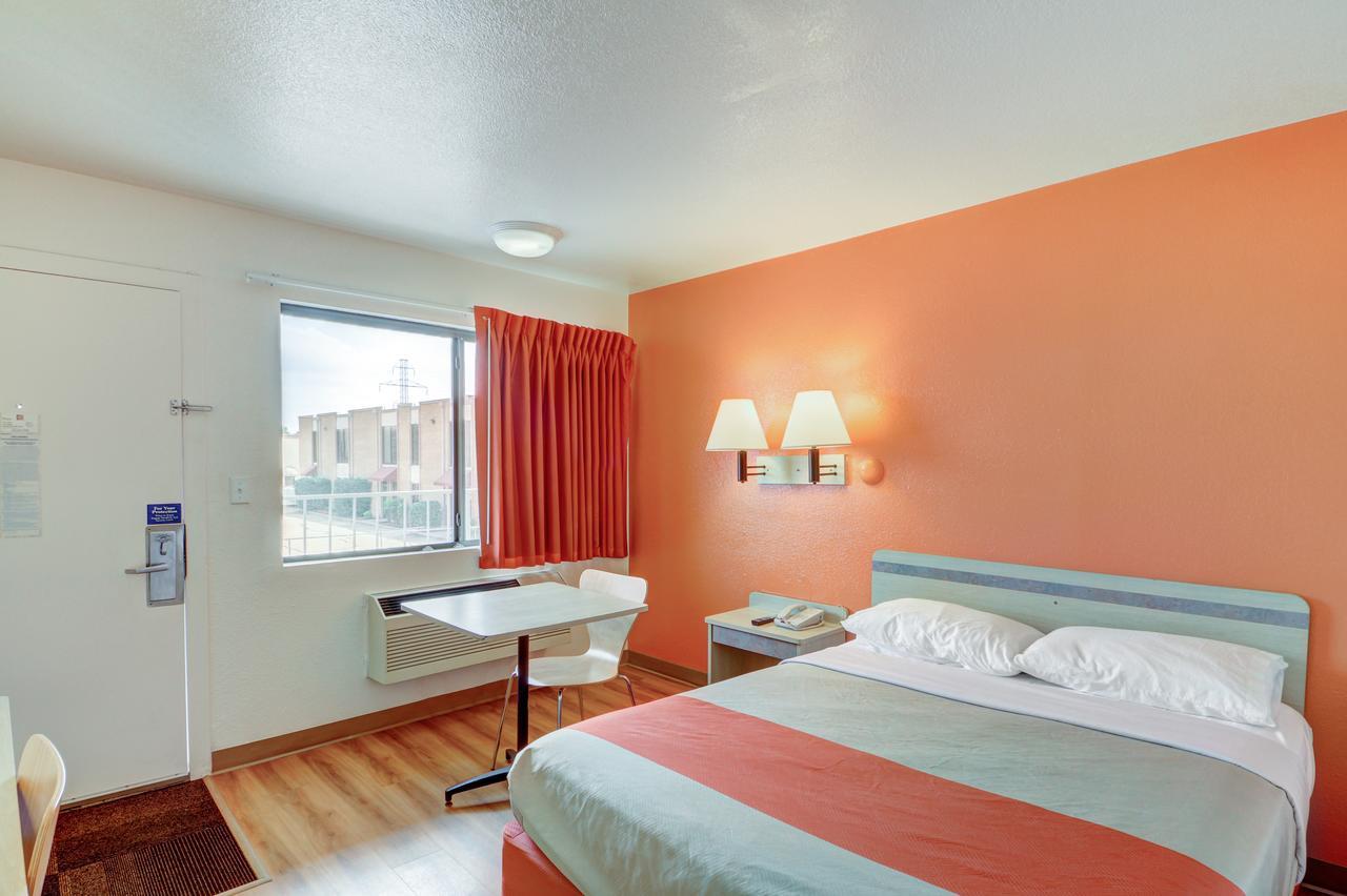 Motel 6 - Oklahoma City Airport 객실 사진