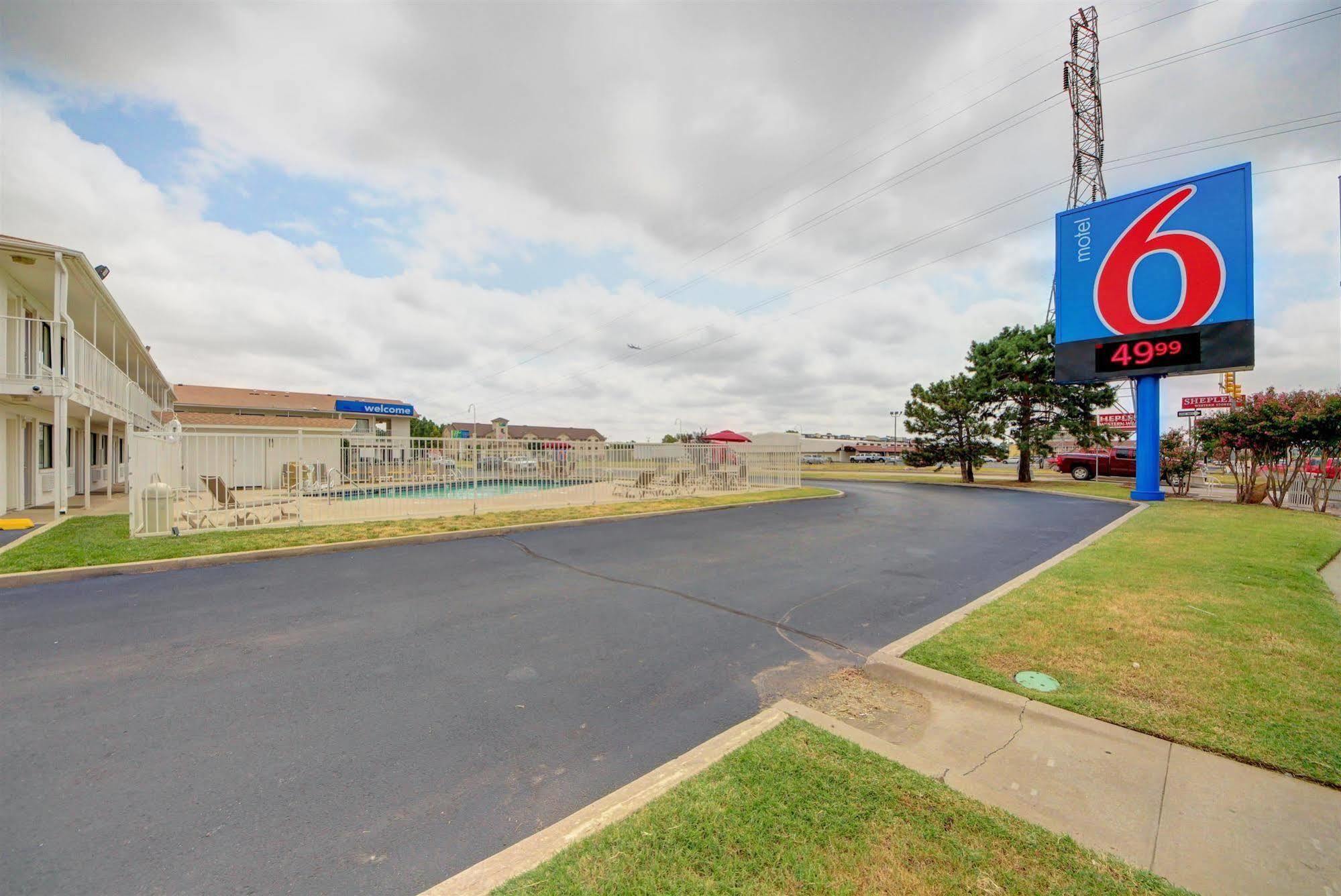 Motel 6 - Oklahoma City Airport 외부 사진
