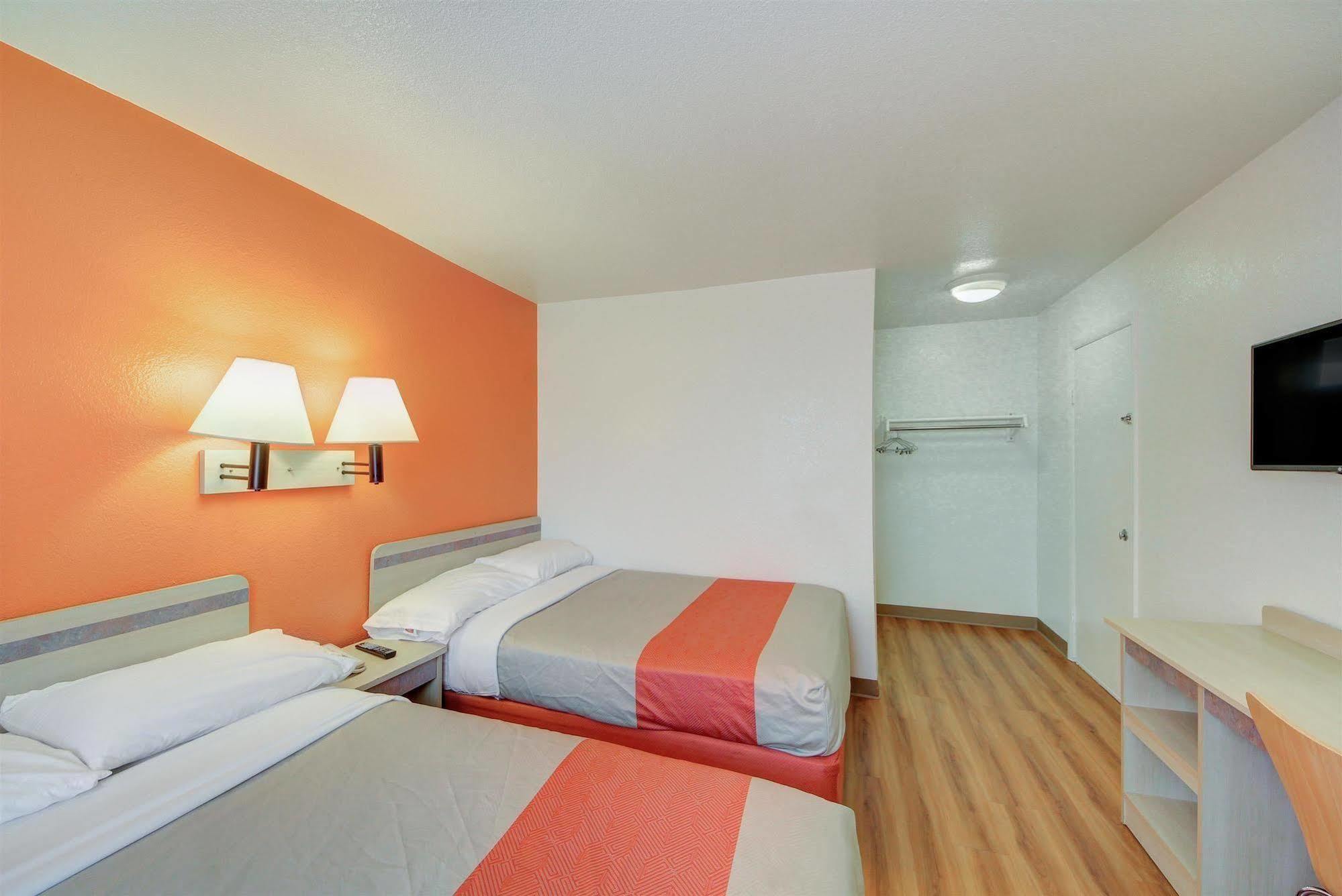 Motel 6 - Oklahoma City Airport 외부 사진