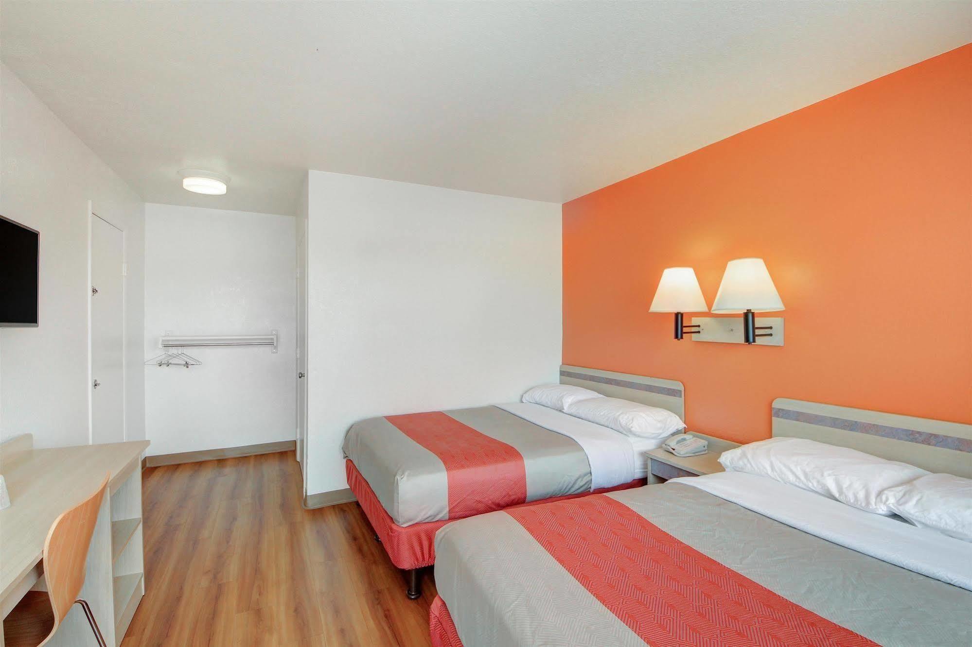 Motel 6 - Oklahoma City Airport 외부 사진